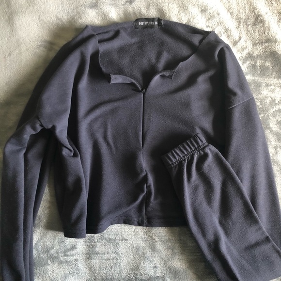 Sweater - Picture 2 of 2